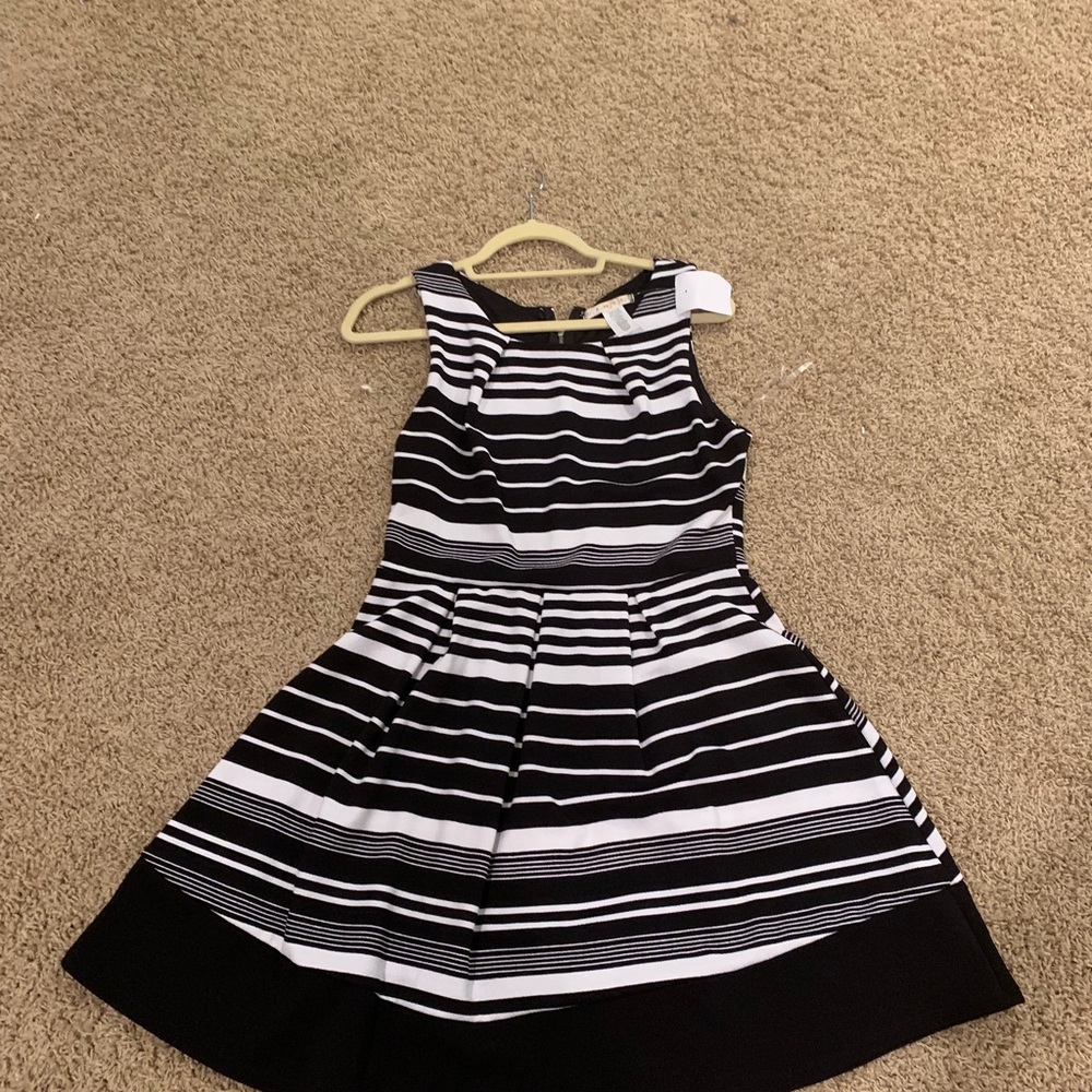 Black and white high neck dress